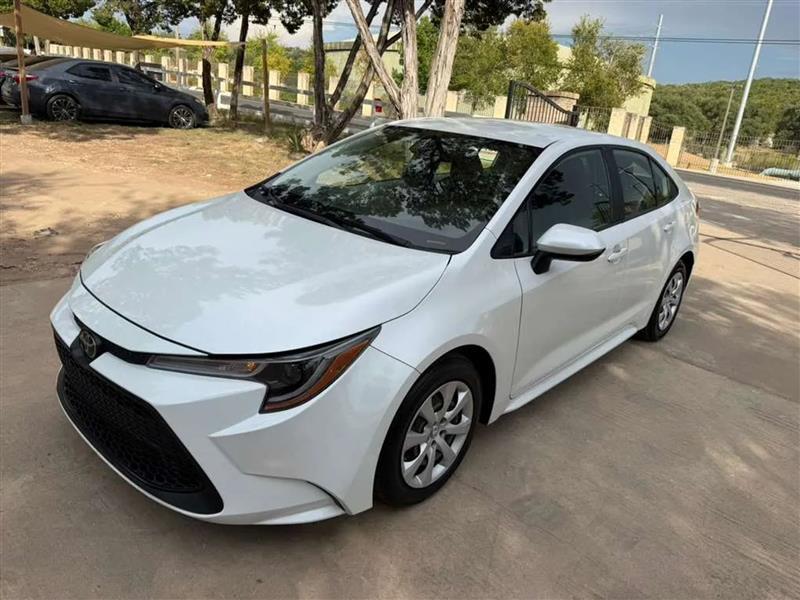 Toyota Corolla LE Hybrid 2022