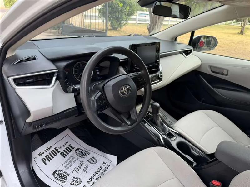 Toyota Corolla LE Hybrid 2022