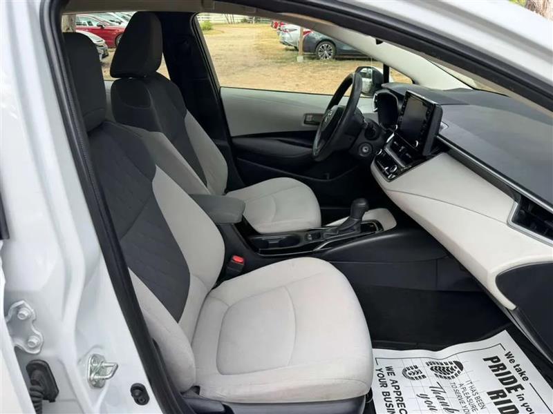 Toyota Corolla LE Hybrid 2022