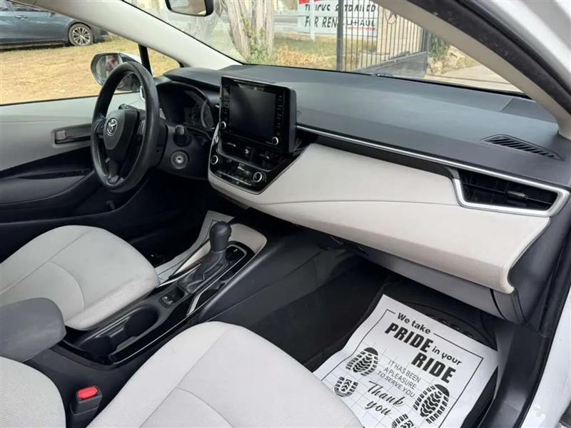 Toyota Corolla LE Hybrid 2022