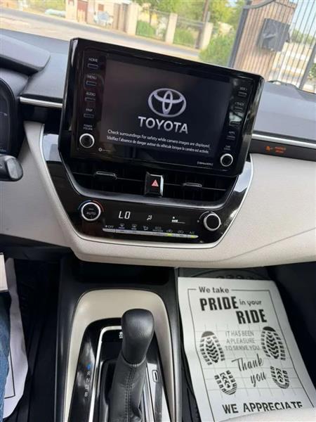 Toyota Corolla LE Hybrid 2022