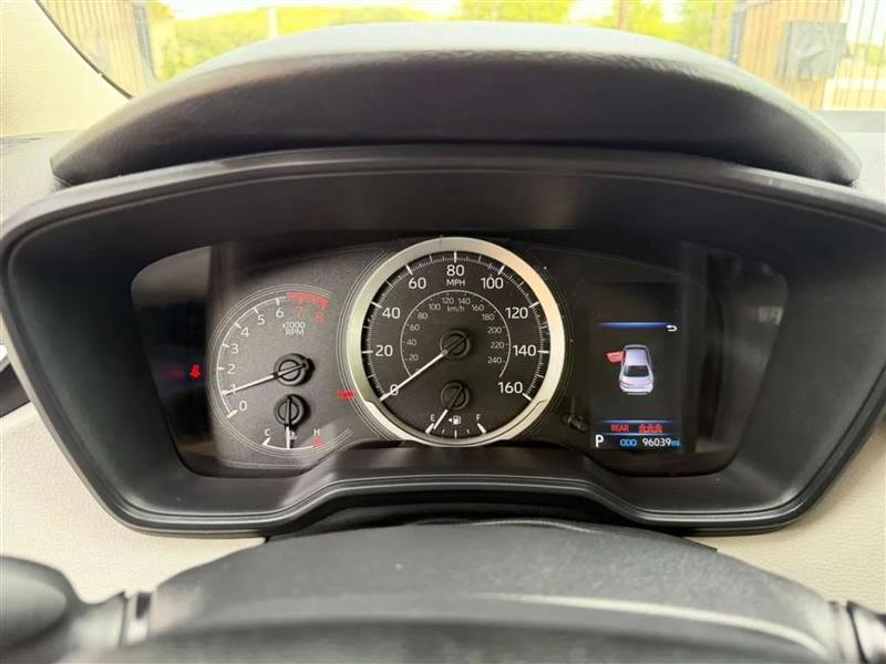 Toyota Corolla LE Hybrid 2022