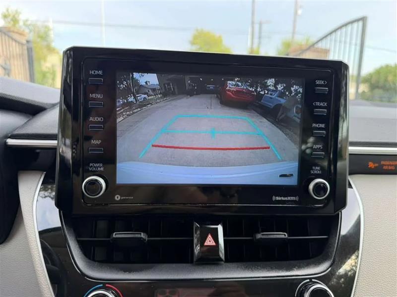 Toyota Corolla LE Hybrid 2022