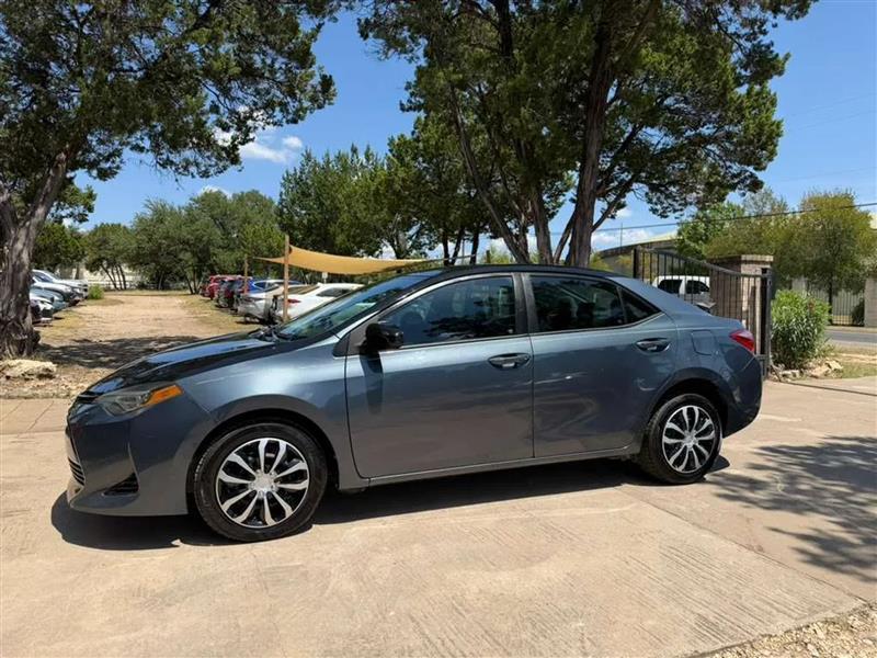 Toyota Corolla LE CVT 2017