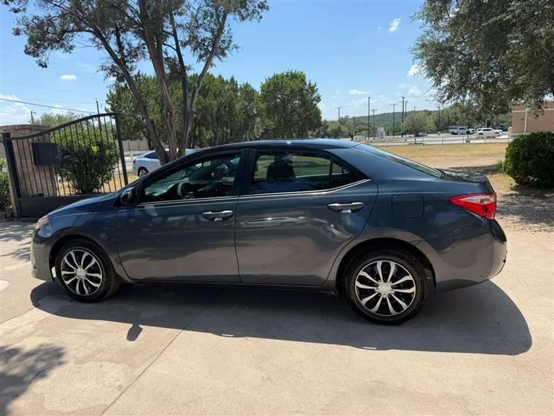 Toyota Corolla LE CVT 2017