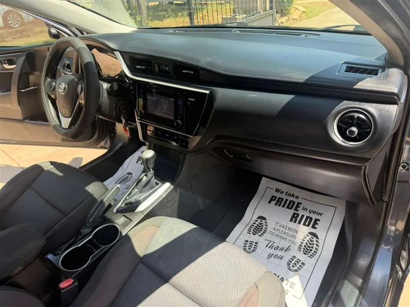 Toyota Corolla LE CVT 2017