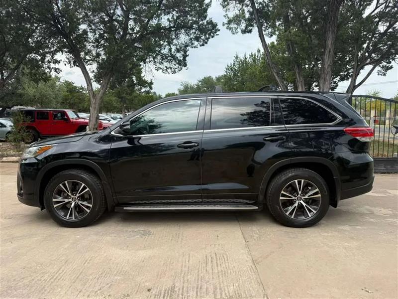 Toyota Highlander LE FWD I4 2017