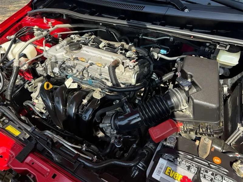 Toyota Corolla LE 4-Speed AT 2011