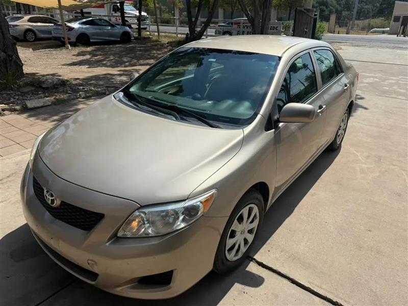 Toyota Corolla LE 4-Speed AT 2010