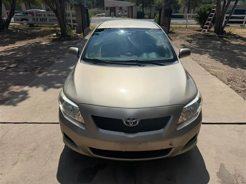 Toyota Corolla LE 4-Speed AT 2010