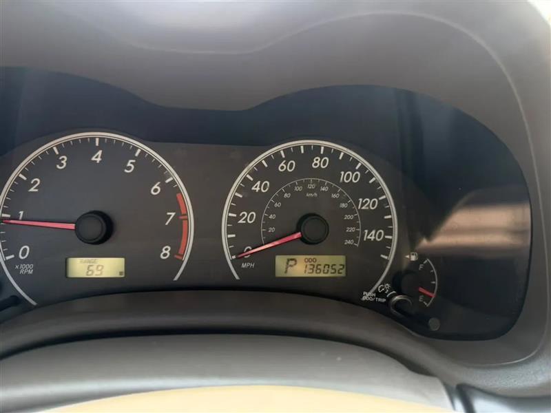 Toyota Corolla LE 4-Speed AT 2010
