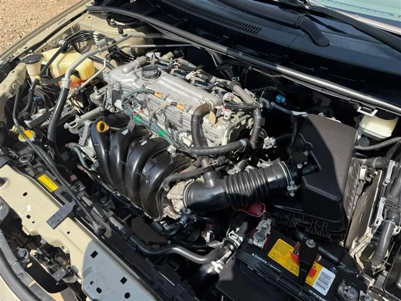 Toyota Corolla LE 4-Speed AT 2010
