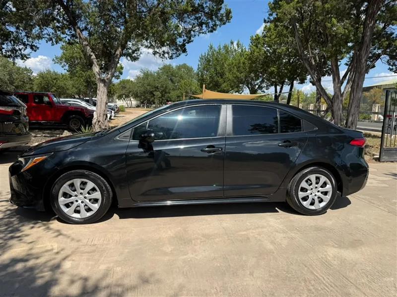 Toyota Corolla LE 2022