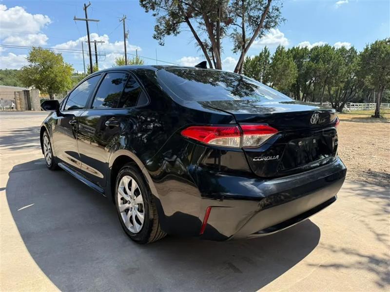 Toyota Corolla LE 2022