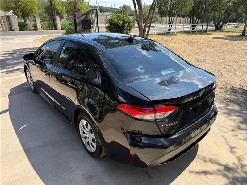 Toyota Corolla LE 2022