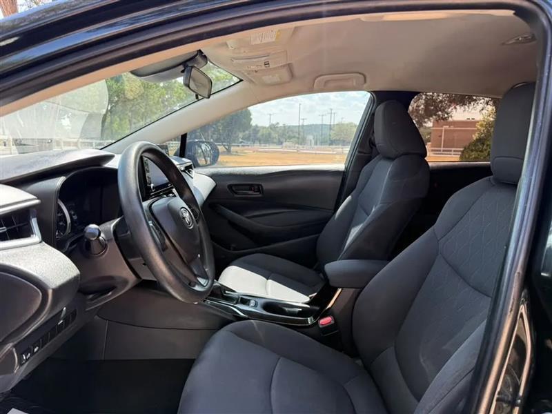 Toyota Corolla LE 2022