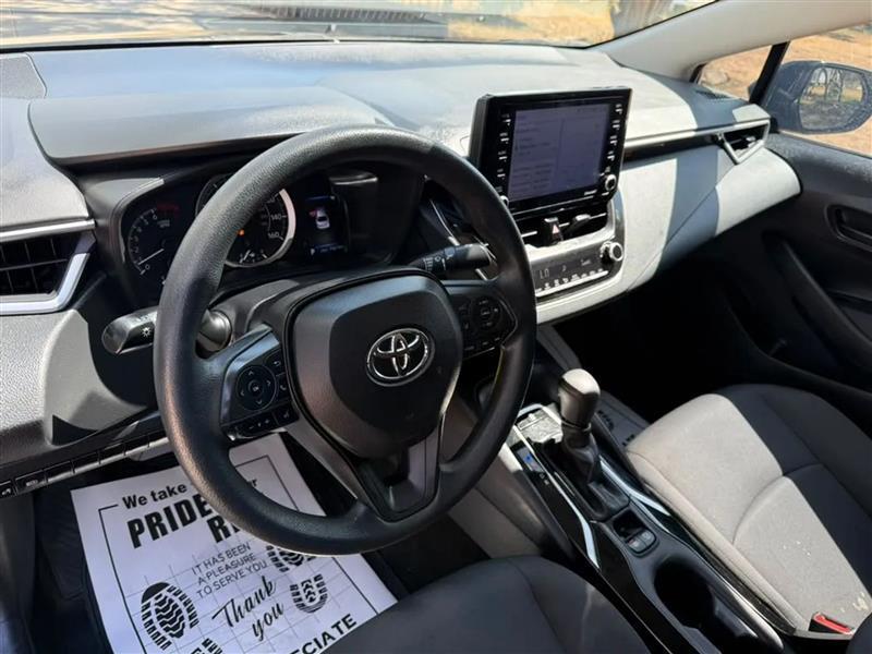 Toyota Corolla LE 2022