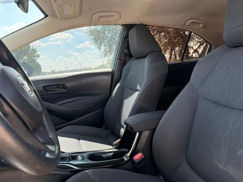 Toyota Corolla LE 2022