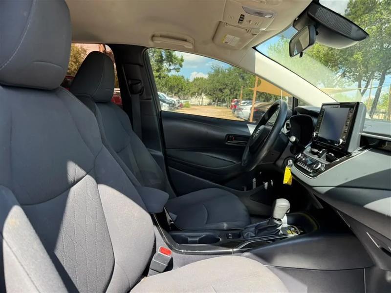 Toyota Corolla LE 2022
