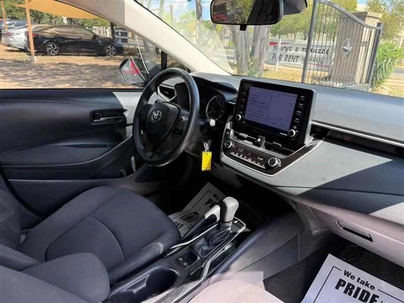 Toyota Corolla LE 2022