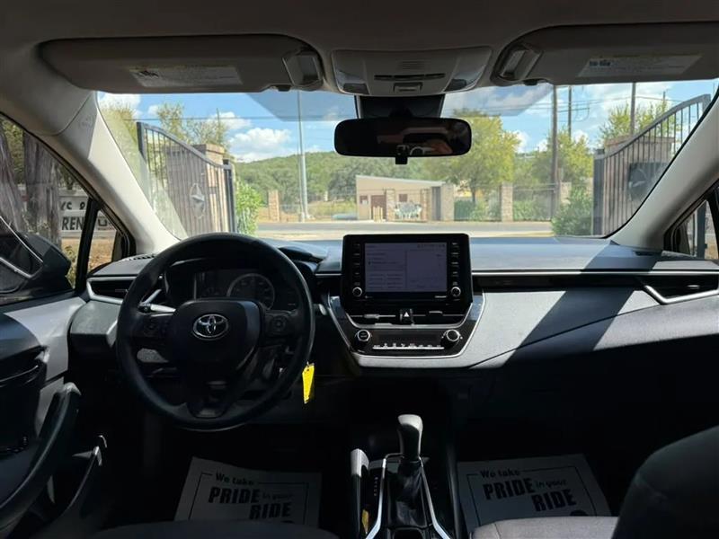 Toyota Corolla LE 2022