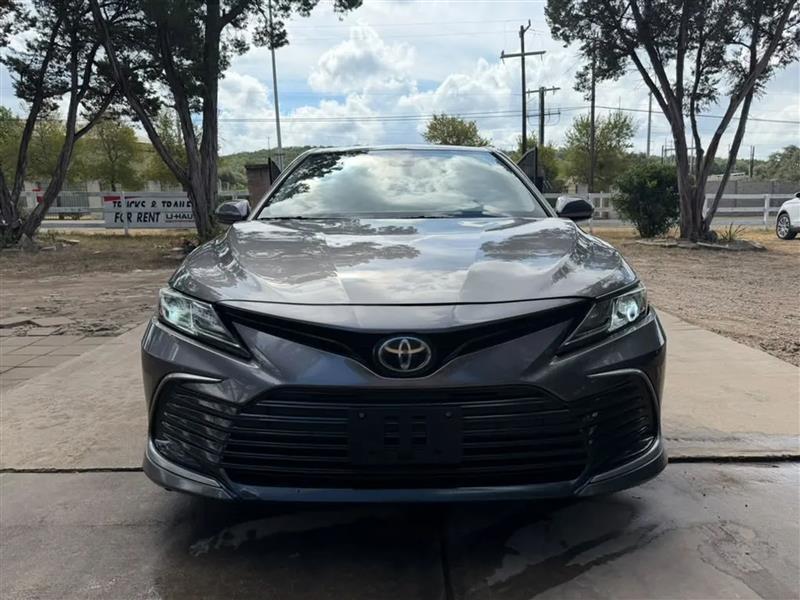 Toyota Camry LE 2021