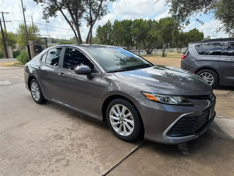 Toyota Camry LE 2021