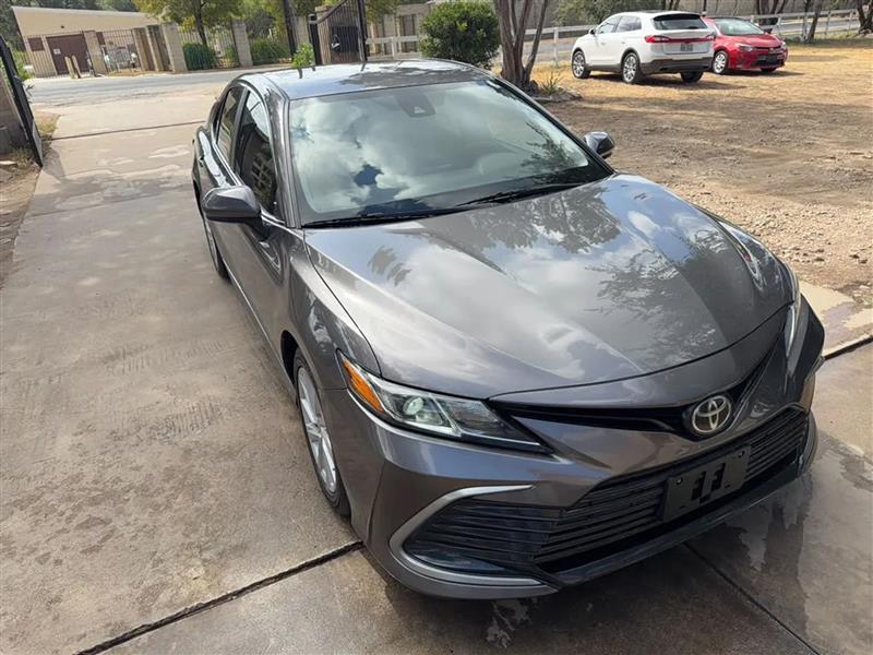 Toyota Camry LE 2021