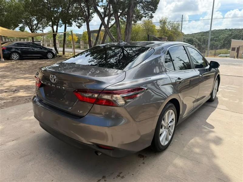 Toyota Camry LE 2021