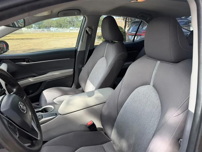 Toyota Camry LE 2021
