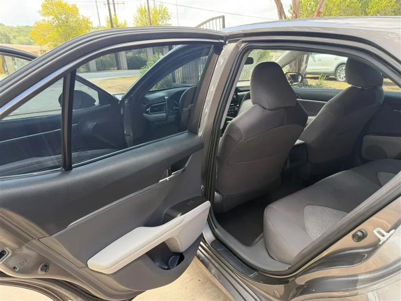 Toyota Camry LE 2021
