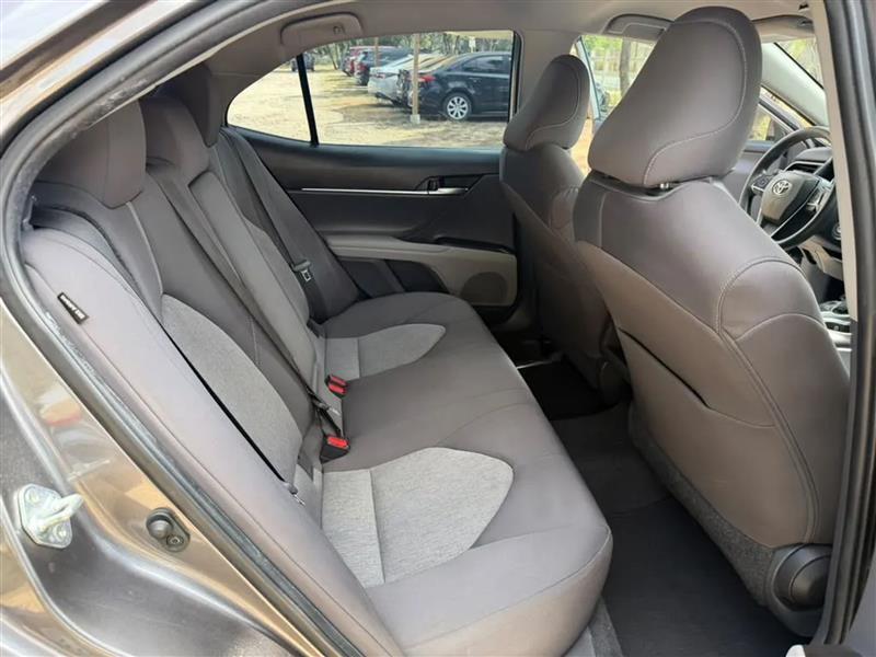 Toyota Camry LE 2021
