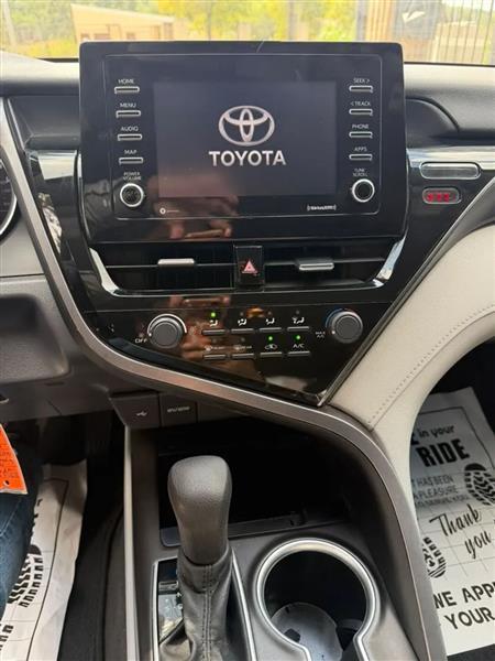 Toyota Camry LE 2021