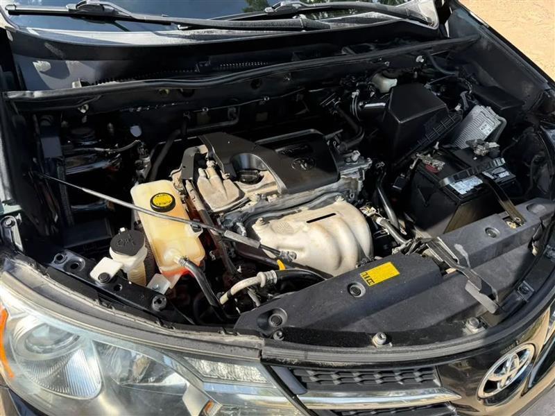 Toyota RAV4 XLE FWD 2014