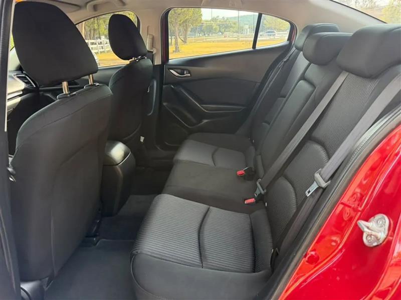 Mazda MAZDA3 i Sport AT 4-Door 2016