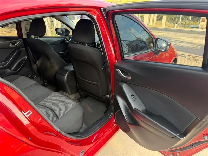 Mazda MAZDA3 i Sport AT 4-Door 2016