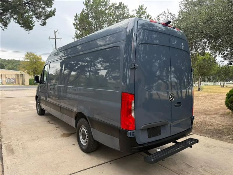 Mercedes-Benz Sprinter 3500 Wagon High Roof 170-in. WB 2019