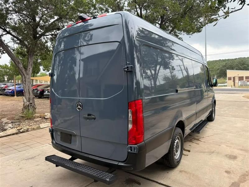 Mercedes-Benz Sprinter 3500 Wagon High Roof 170-in. WB 2019