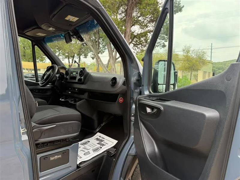 Mercedes-Benz Sprinter 3500 Wagon High Roof 170-in. WB 2019