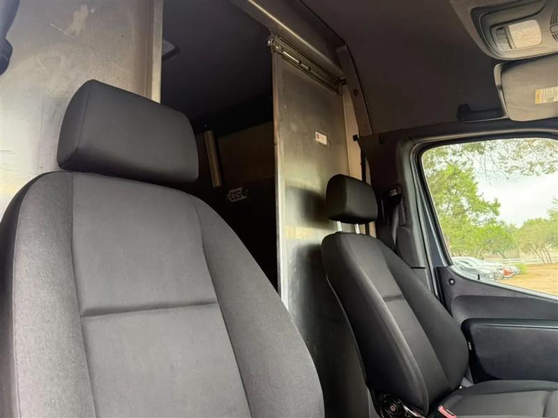 Mercedes-Benz Sprinter 3500 Wagon High Roof 170-in. WB 2019