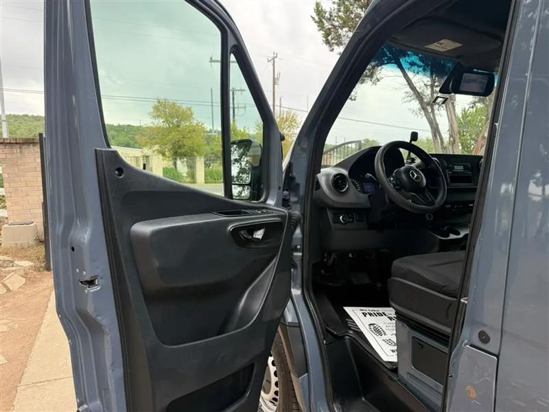 Mercedes-Benz Sprinter 3500 Wagon High Roof 170-in. WB 2019