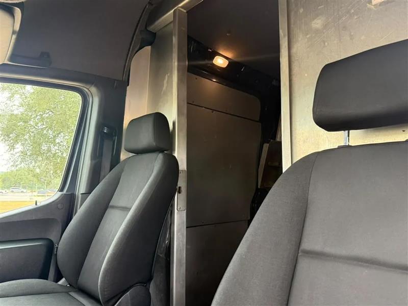 Mercedes-Benz Sprinter 3500 Wagon High Roof 170-in. WB 2019