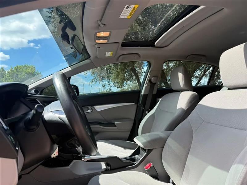 Honda Civic EX Sedan 5-Speed AT 2013