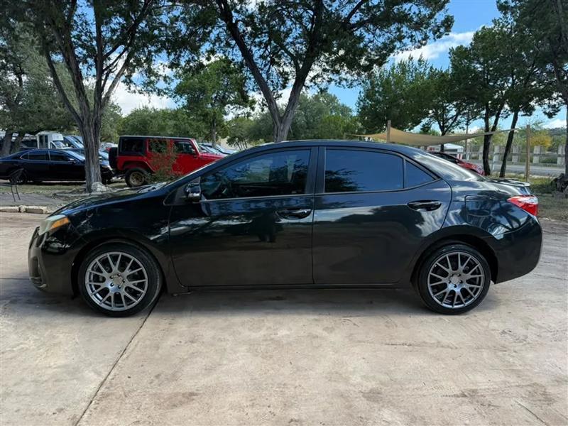 Toyota Corolla S Plus 6MT 2015