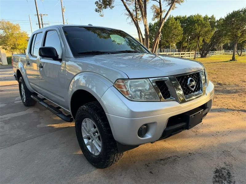 Nissan Frontier SL Crew Cab 5AT 4WD 2015
