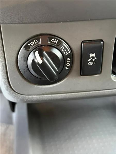 Nissan Frontier SL Crew Cab 5AT 4WD 2015
