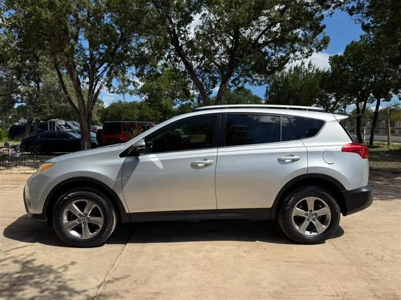 Toyota RAV4 XLE FWD 2015
