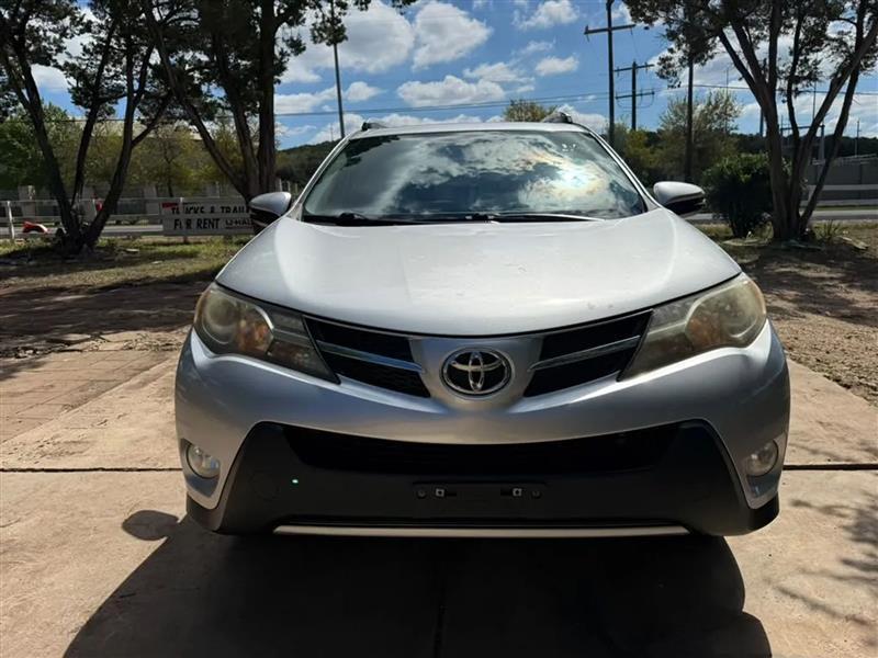 Toyota RAV4 XLE FWD 2015