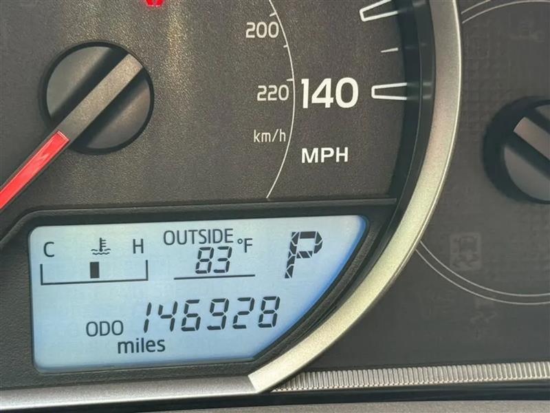 Toyota RAV4 XLE FWD 2015