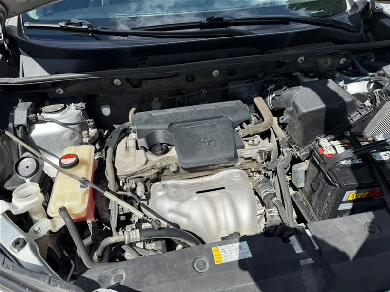 Toyota RAV4 XLE FWD 2015